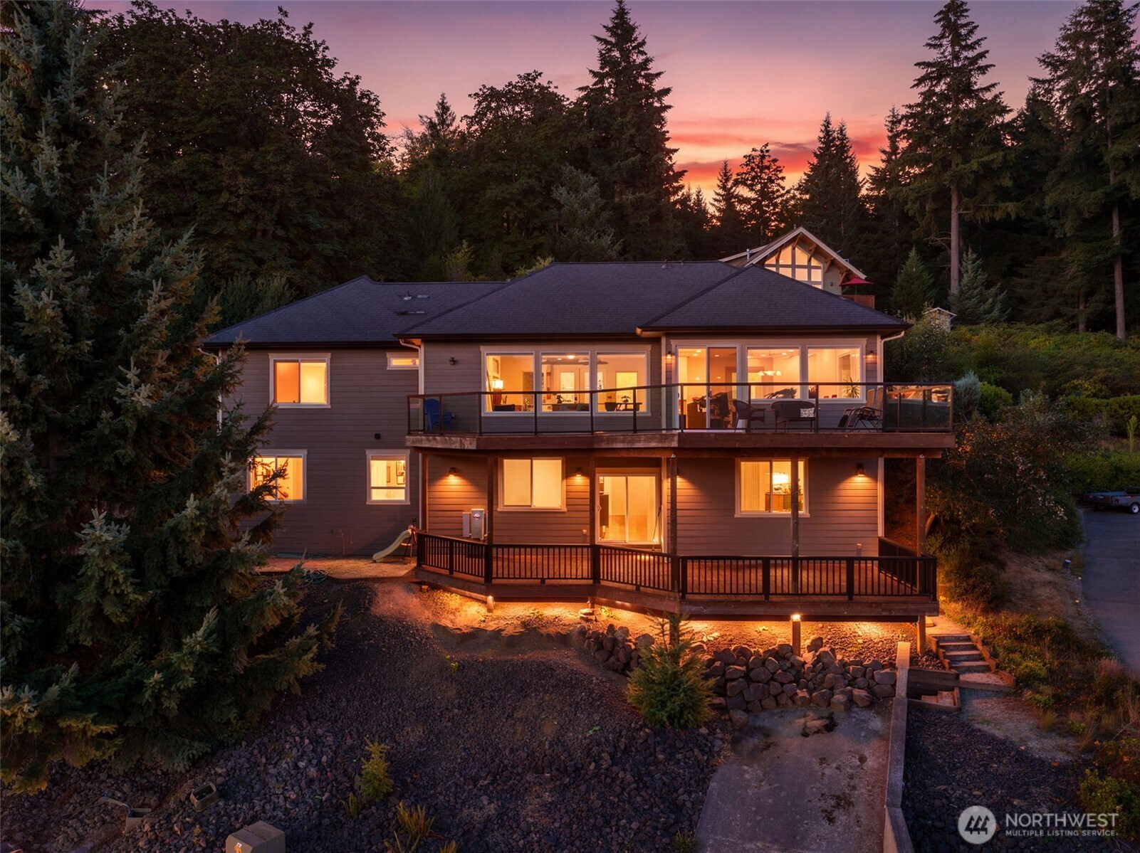 403 SE Crestview Drive