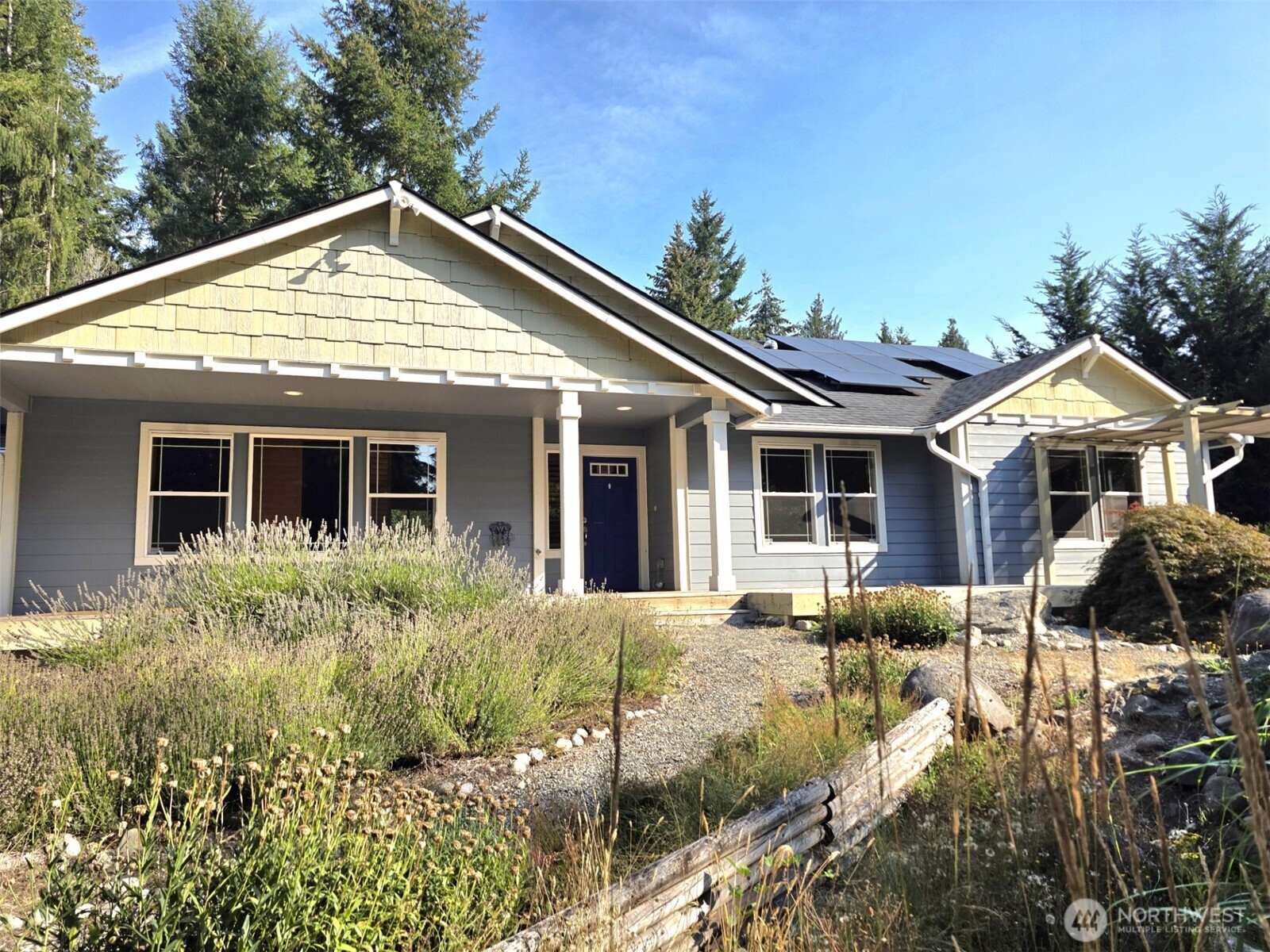 714 Tipsoo Loop S