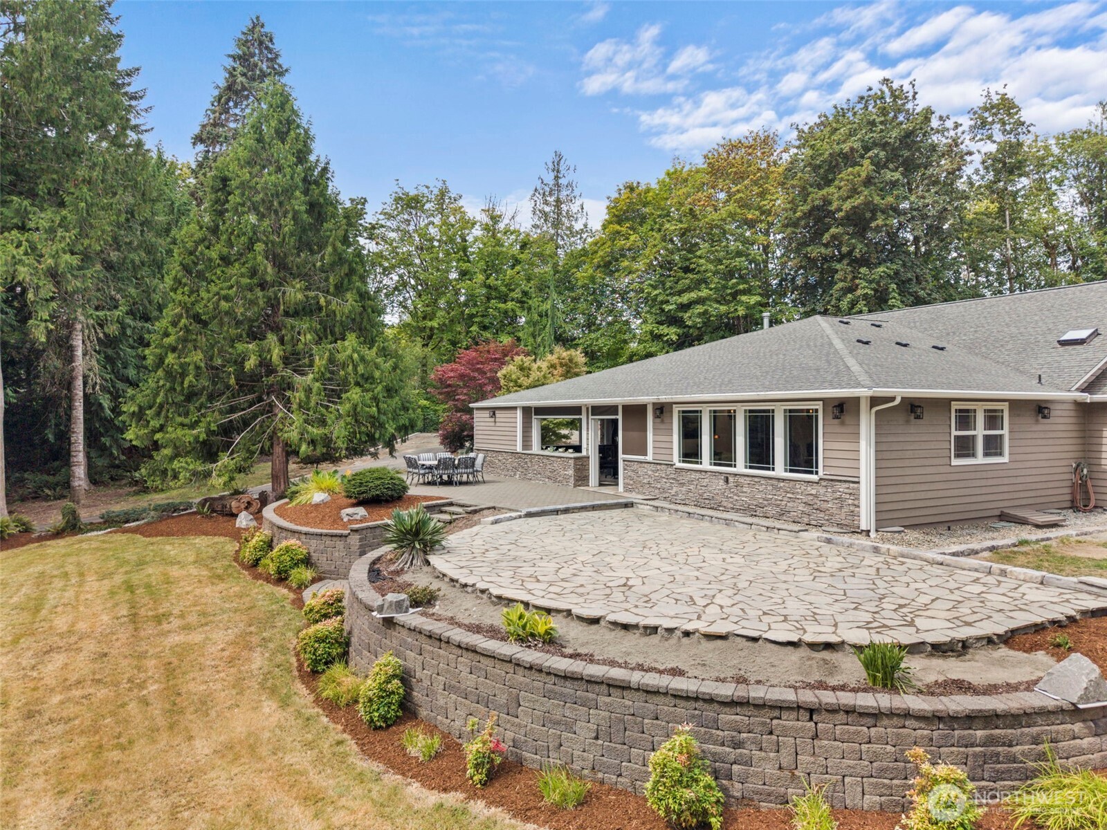 3301 Gravelly Beach Loop NW