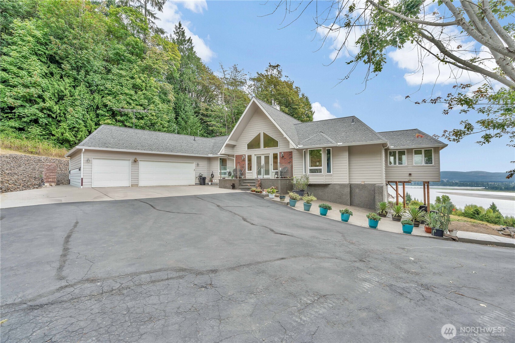 1663 E STATE ROUTE 4
