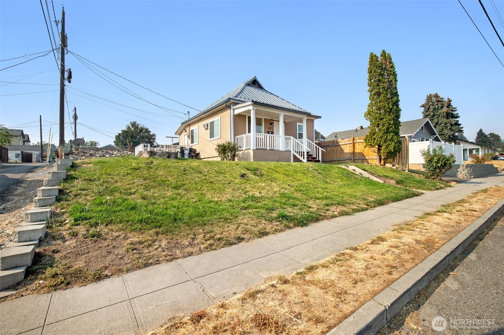 617 3rd Street