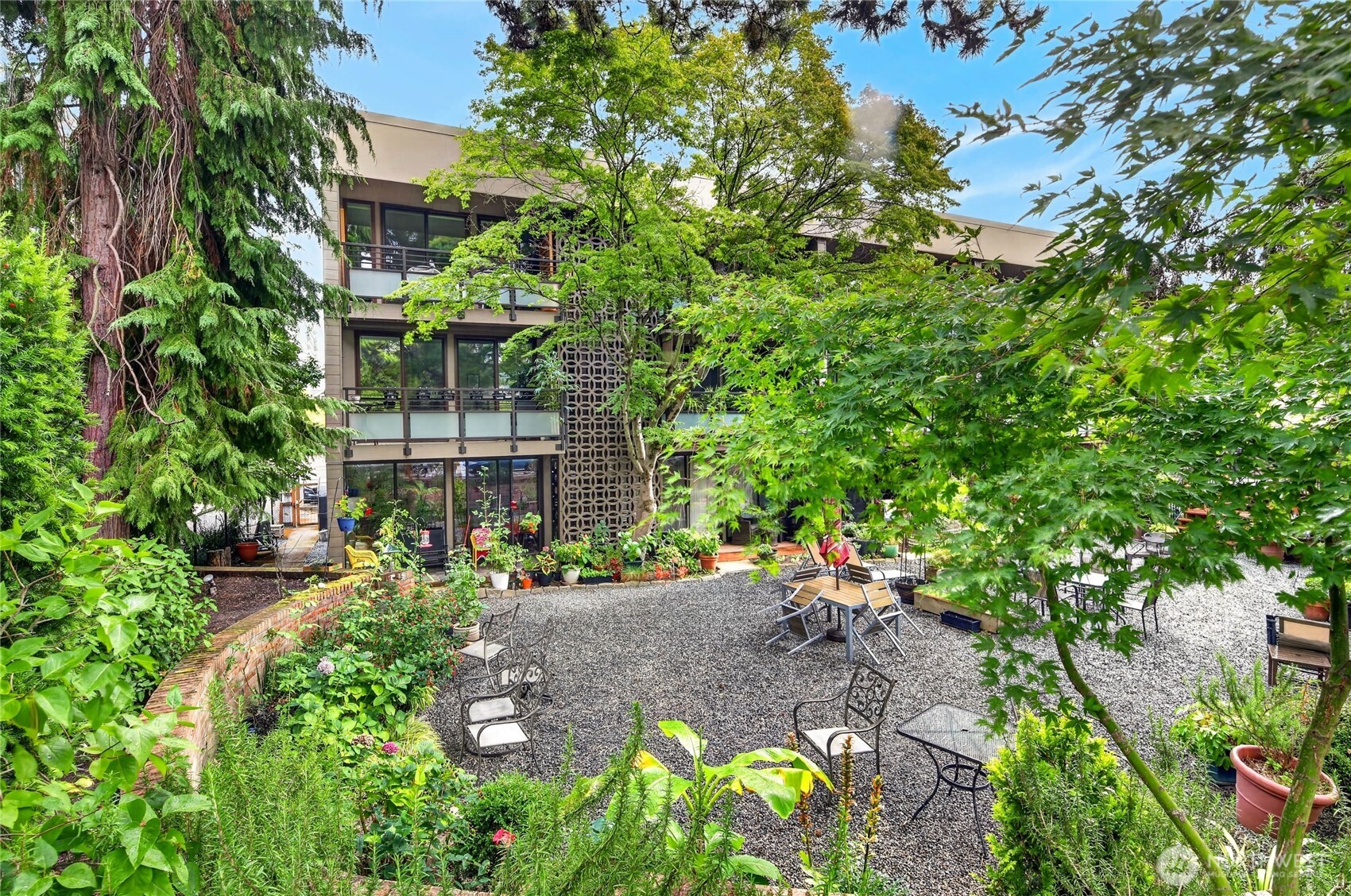 1616 41st Avenue E #305