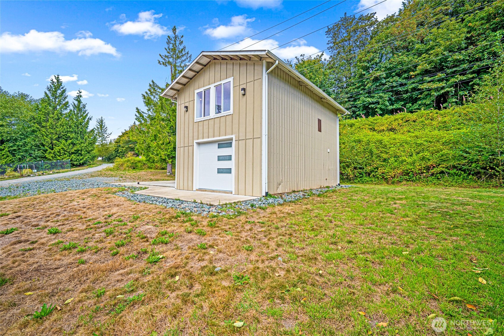 307 Pacific Highway