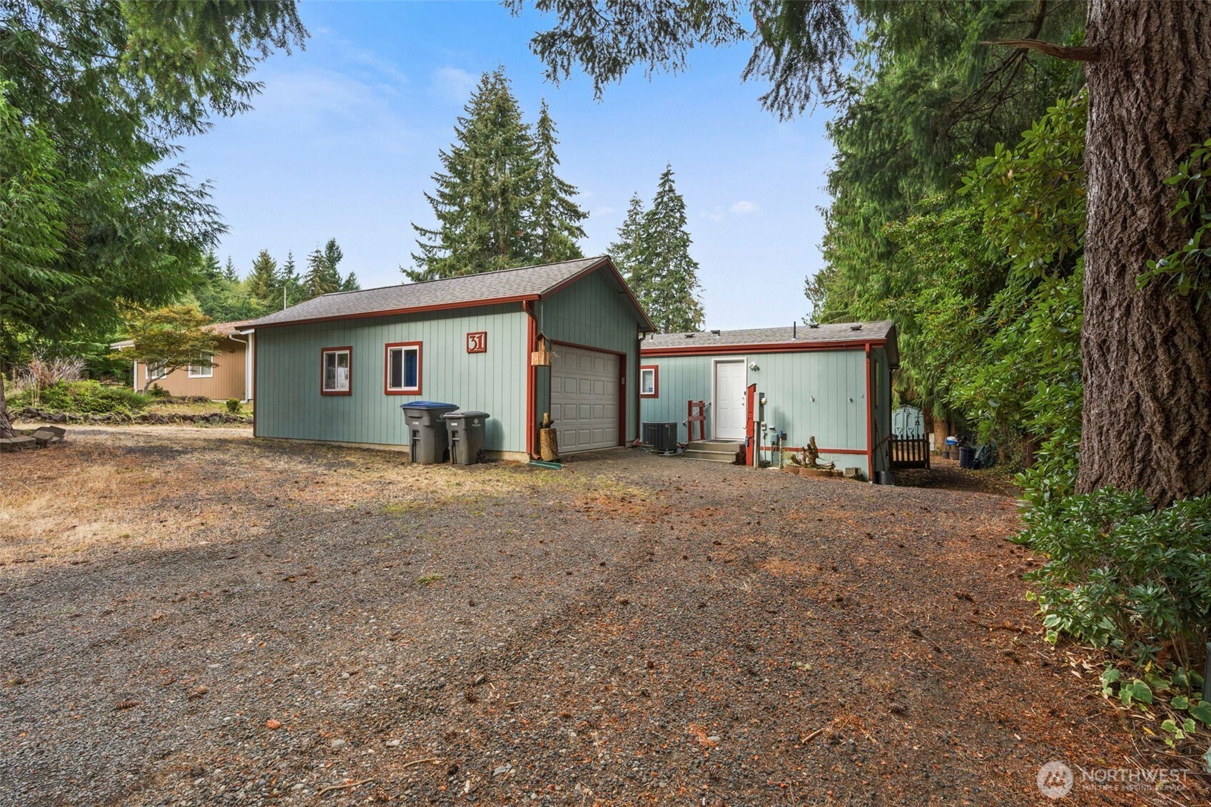 31 SE Cabana Avenue
