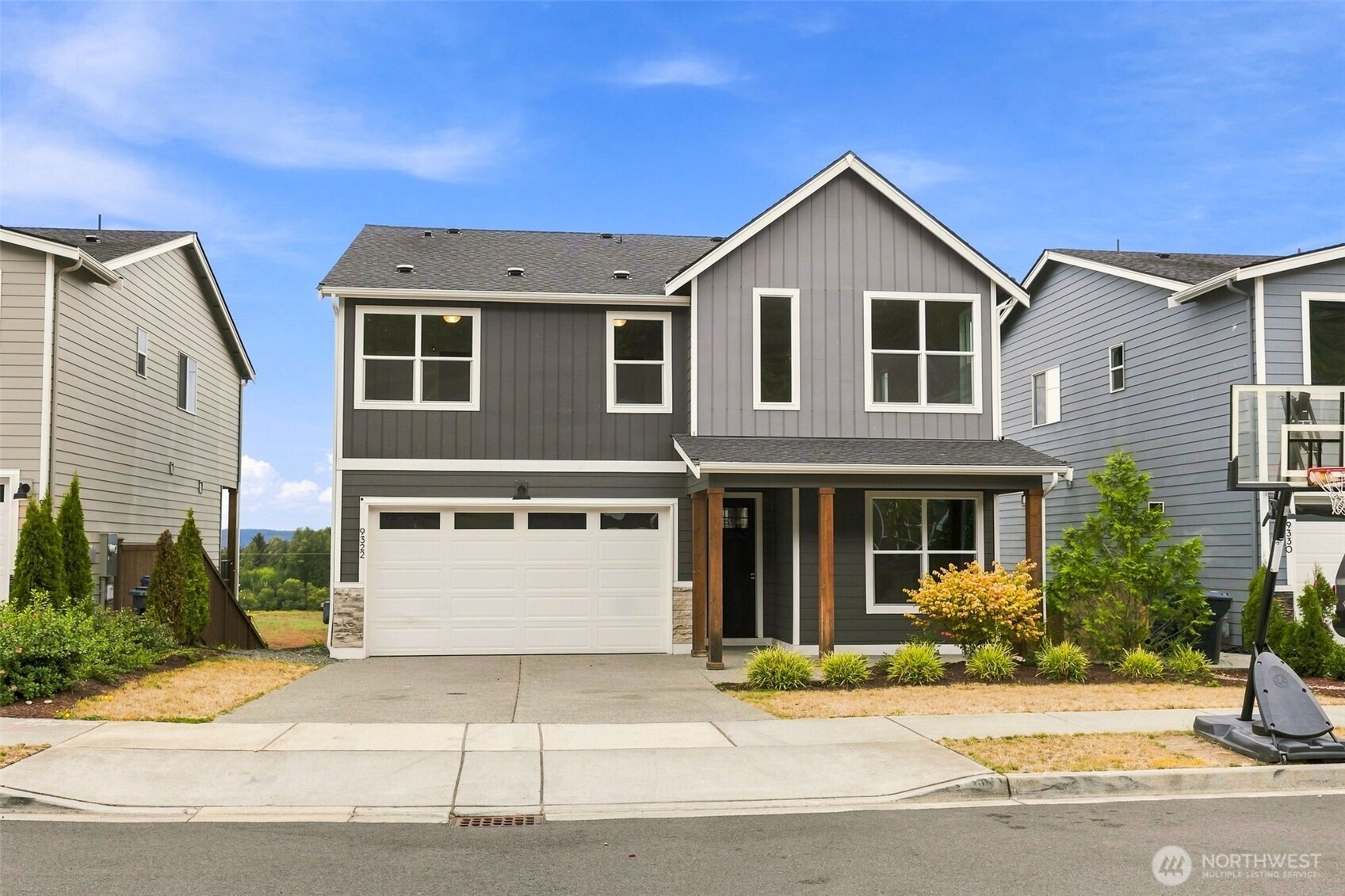 9322 76th Avenue NE