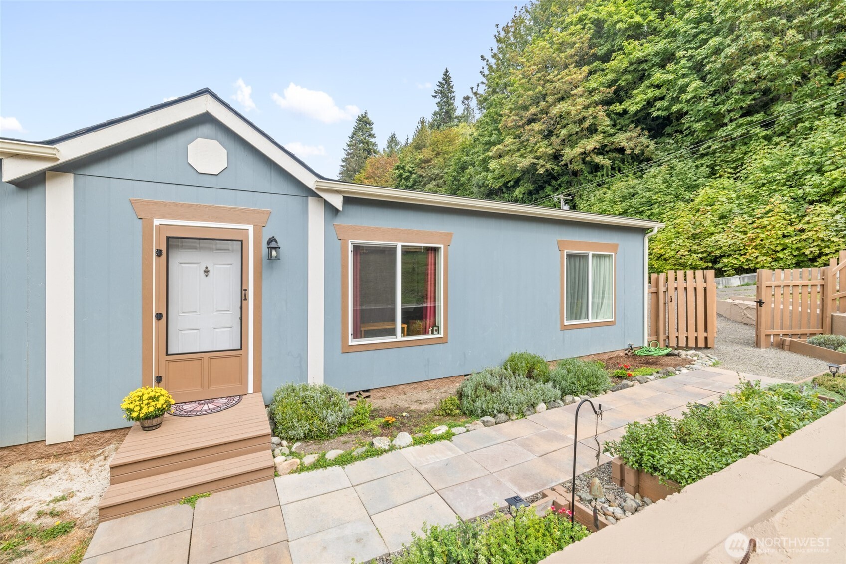 52 S Hemlock Lane