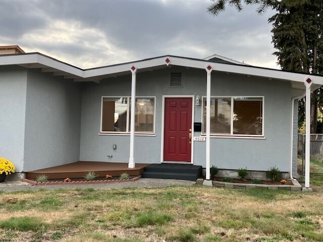 6618 S Clement Avenue — home for sale