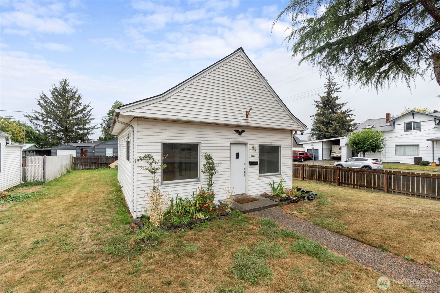 119 SW Cascade Avenue