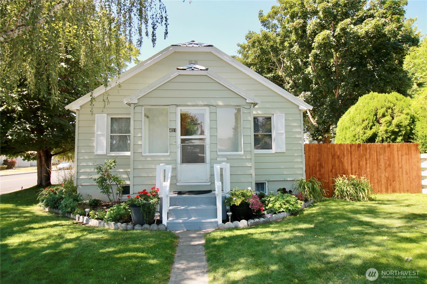 411 S Sprague Street
