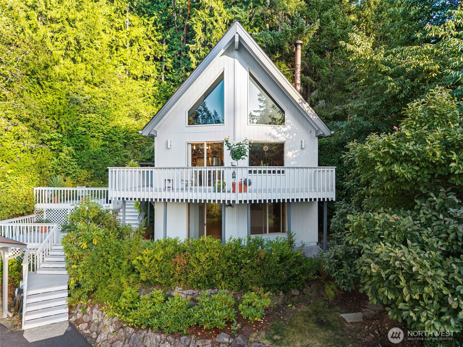 61 E Twanoh Tides Drive