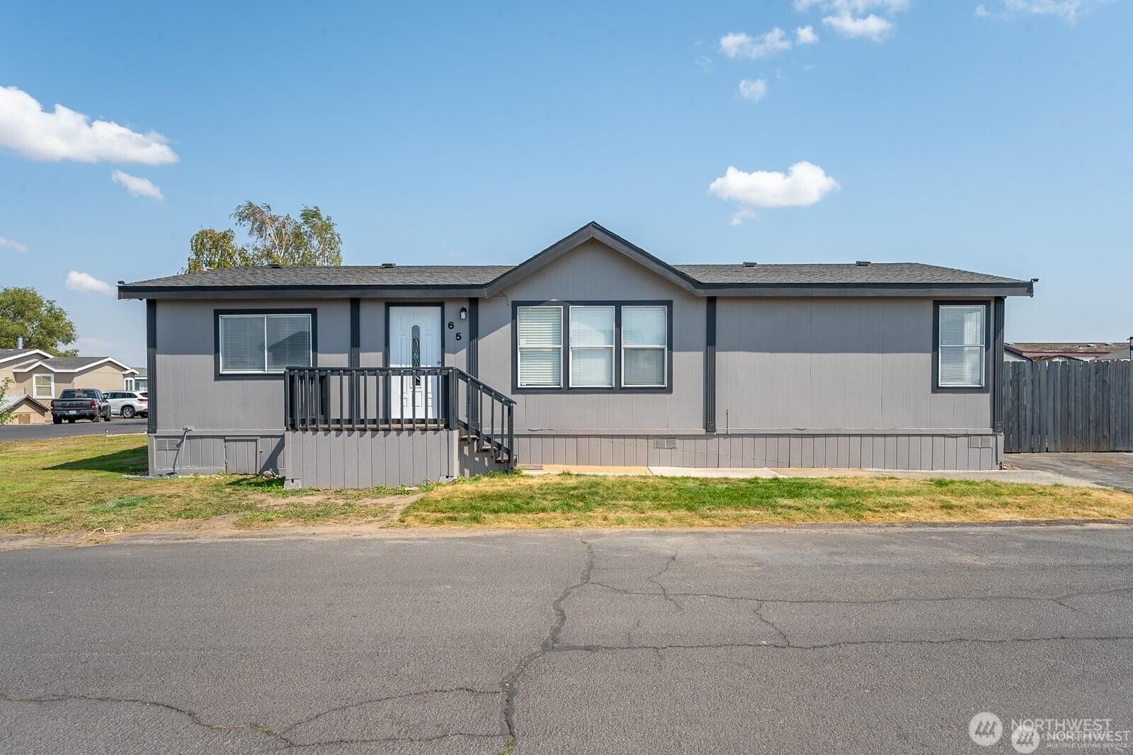 4000 NE Longview Street #65