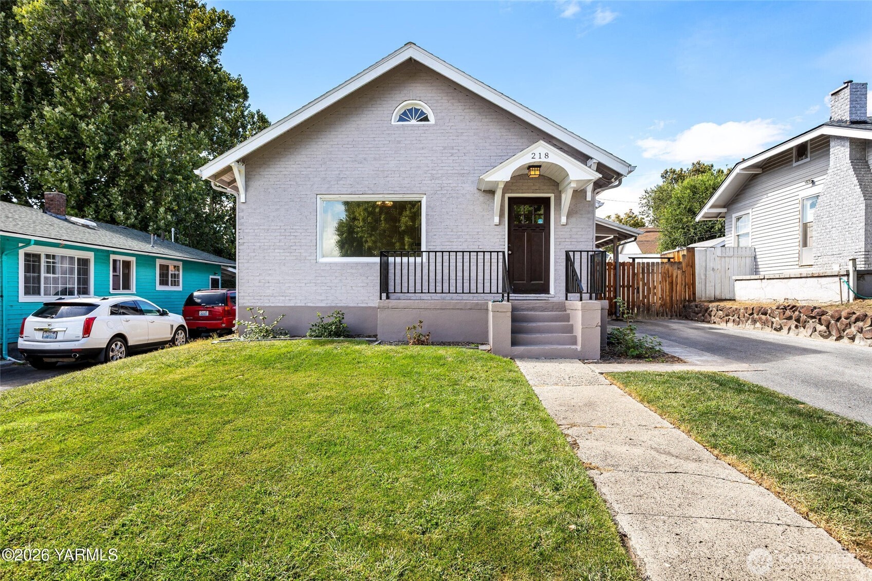 218 S 15th Avenue