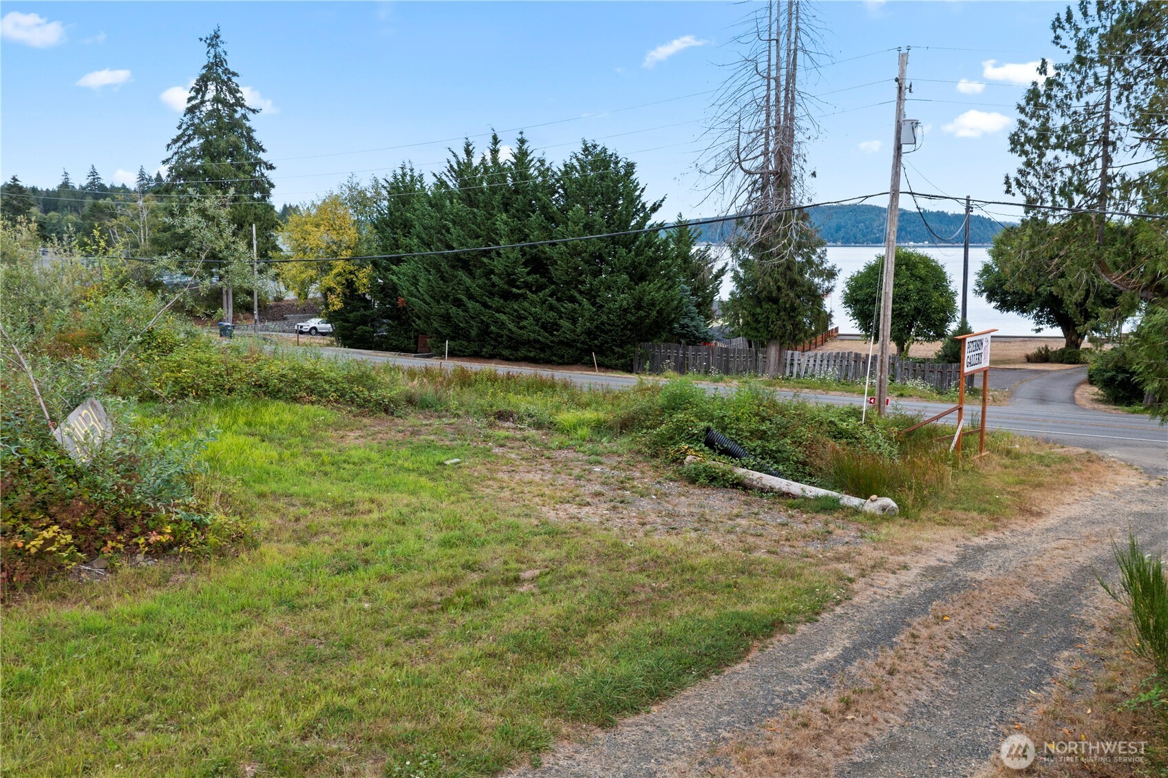 21431 N US Hwy 101