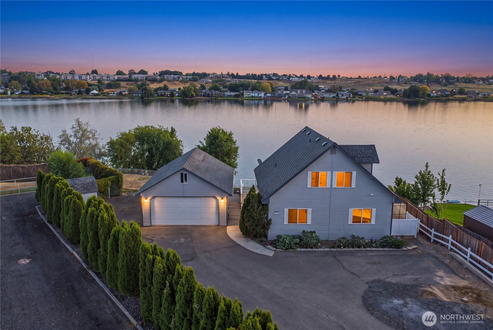 1317 W Lakeside Drive