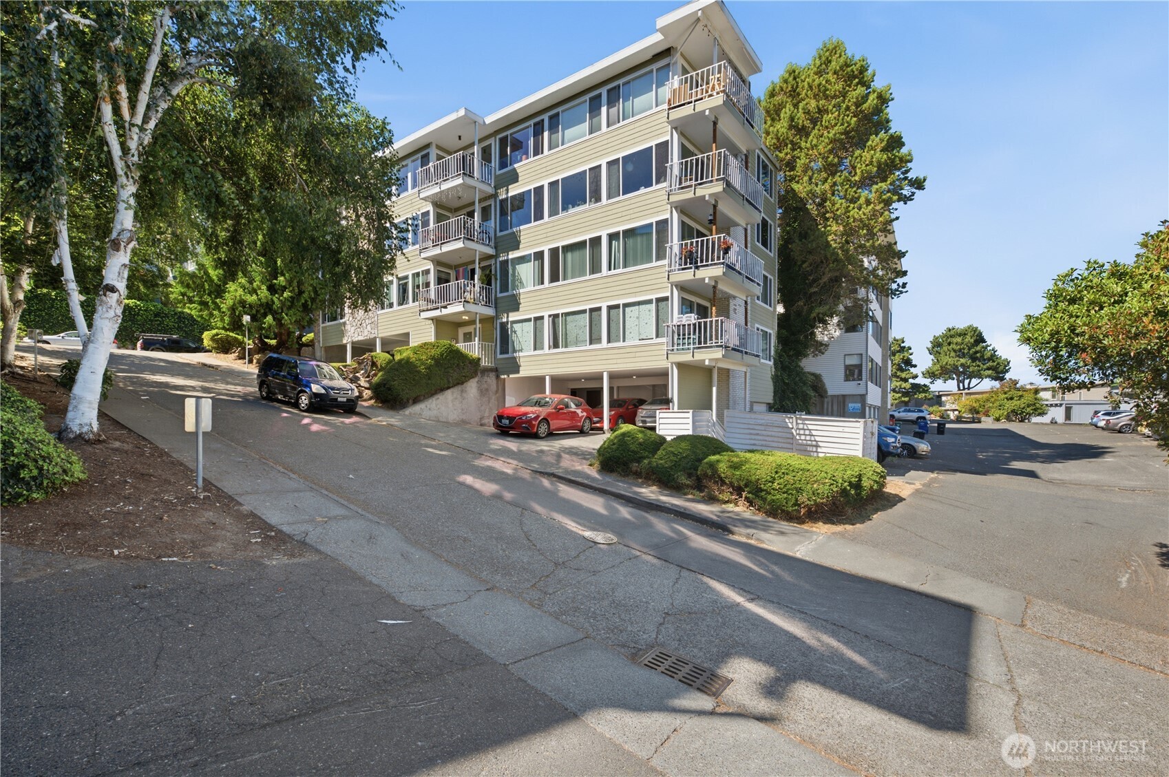 3600 25th Avenue W