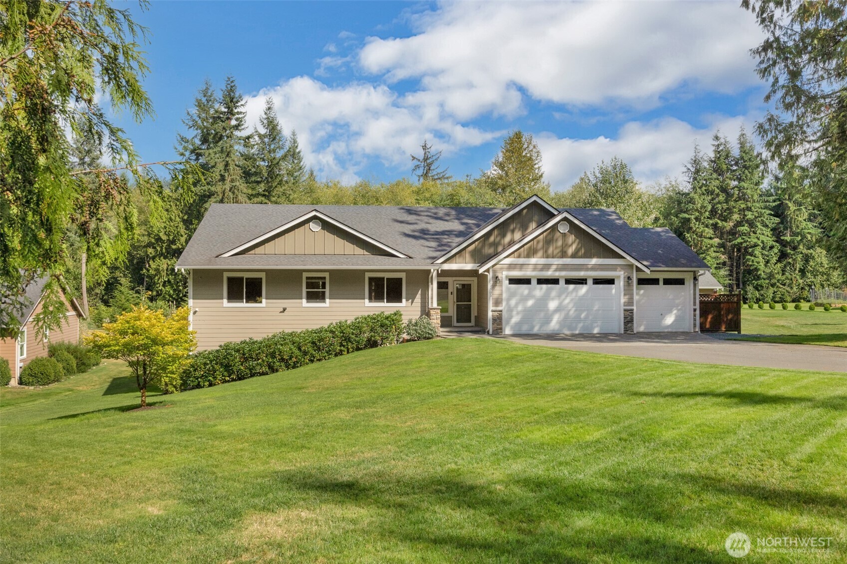 15705 99th Drive NE