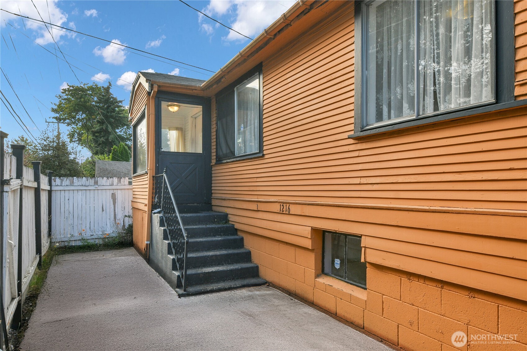 1216 N 103rd Street