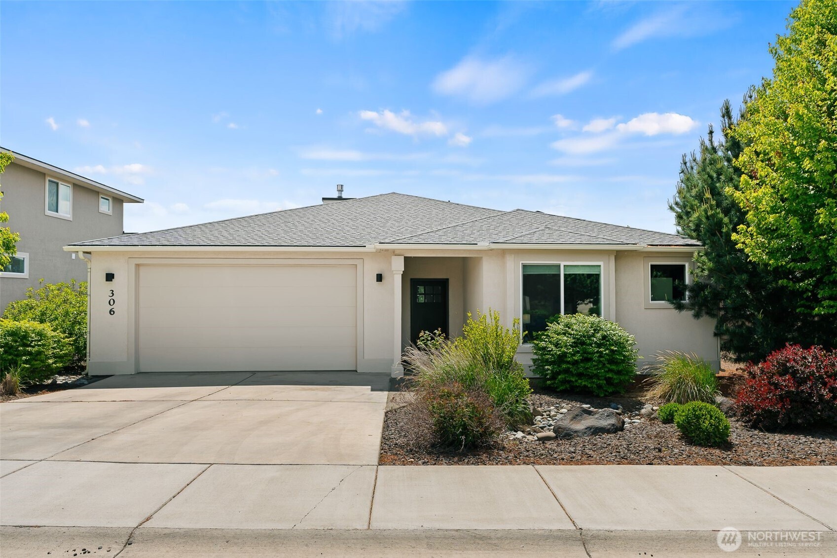 306 E Chason Avenue