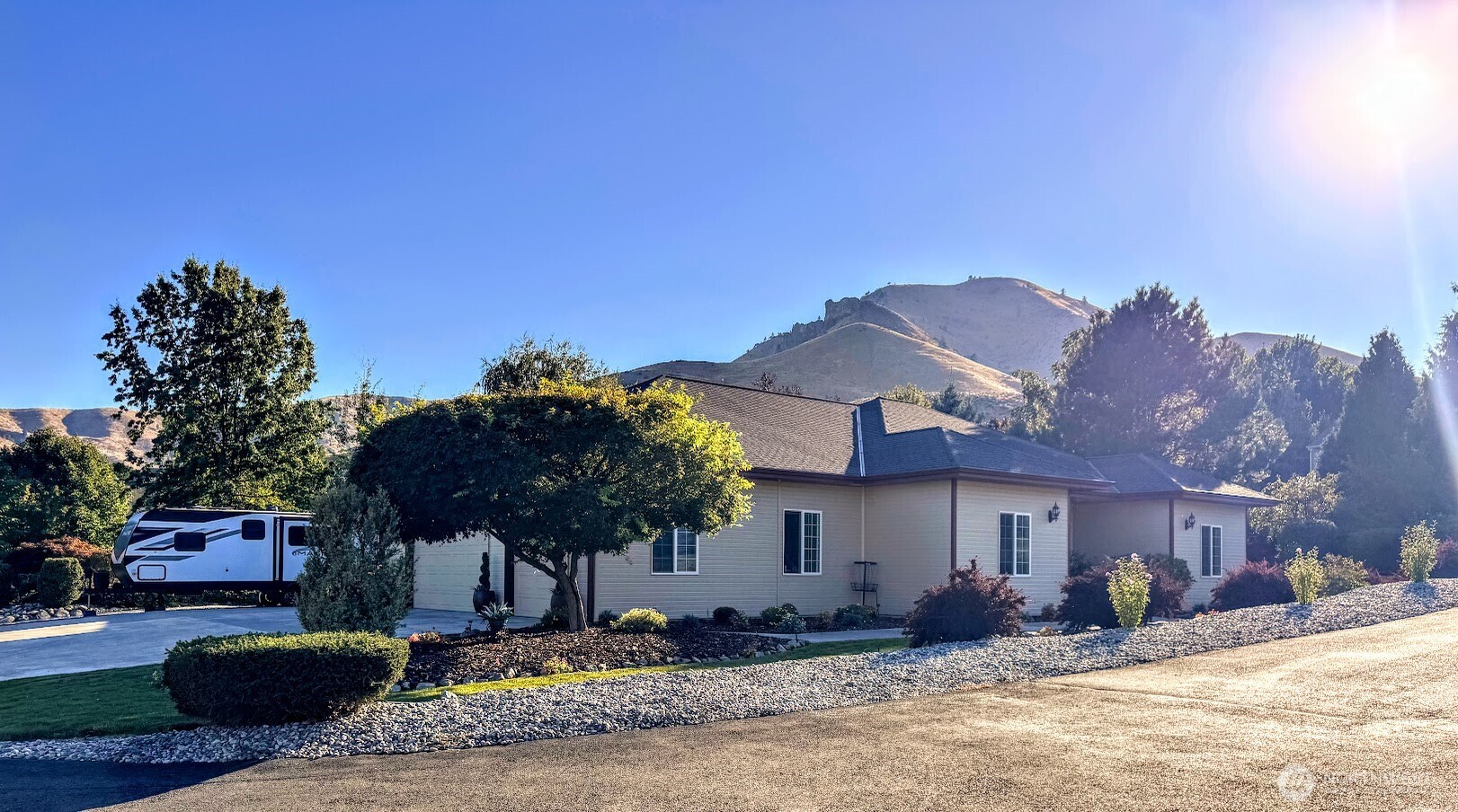 108 N Western Avenue