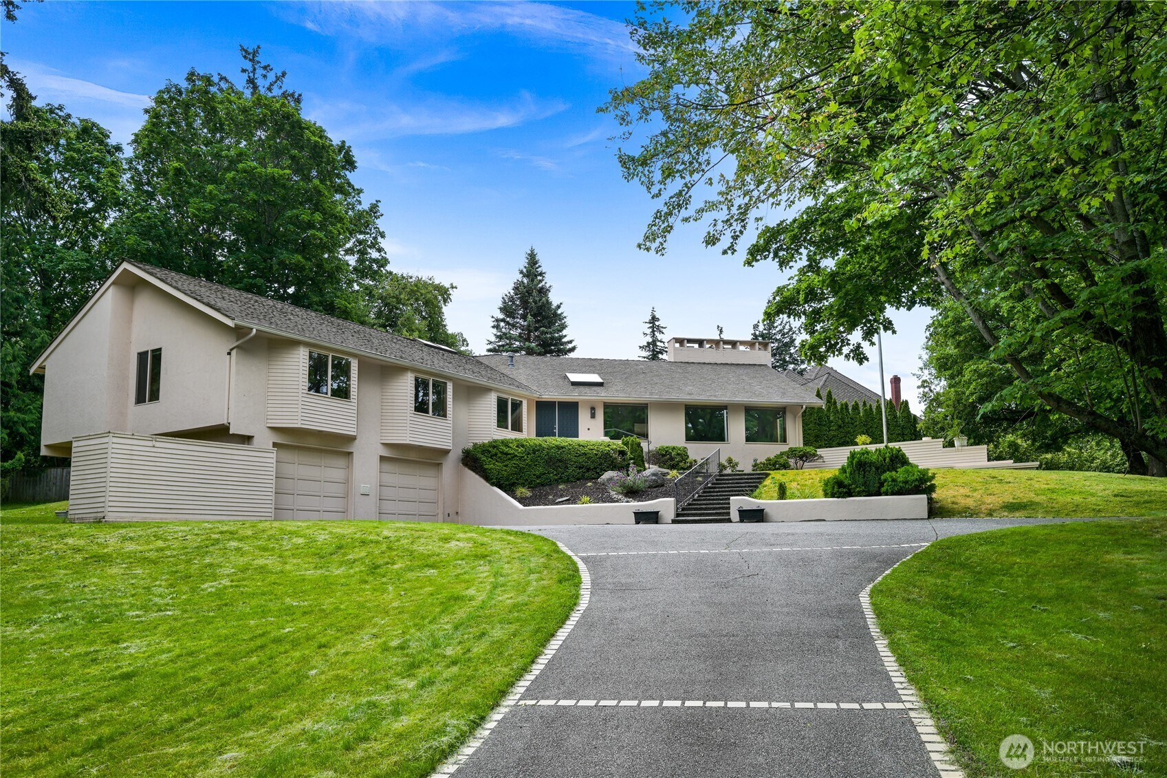 208 Hawthorn Road