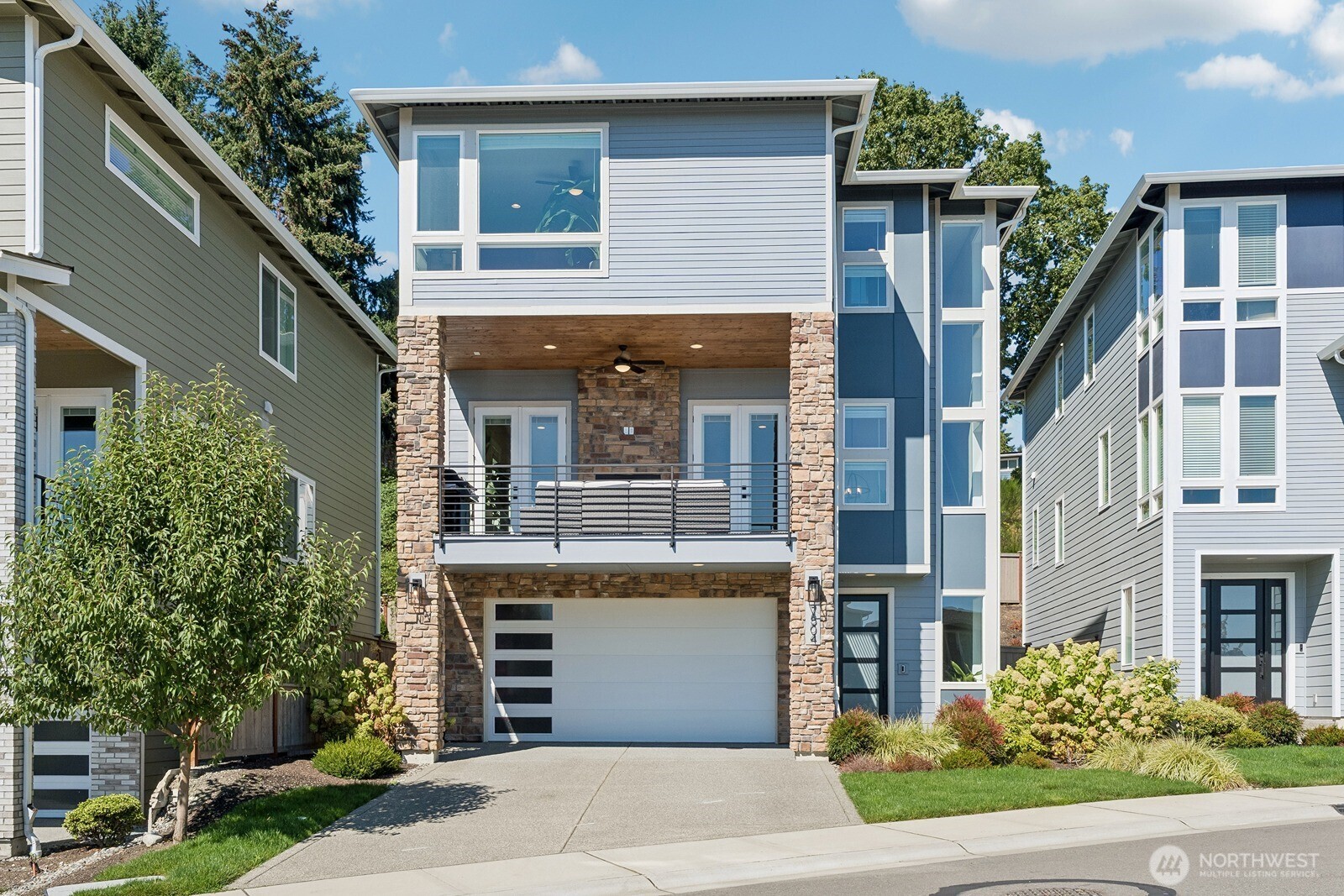7504 S 129th Place