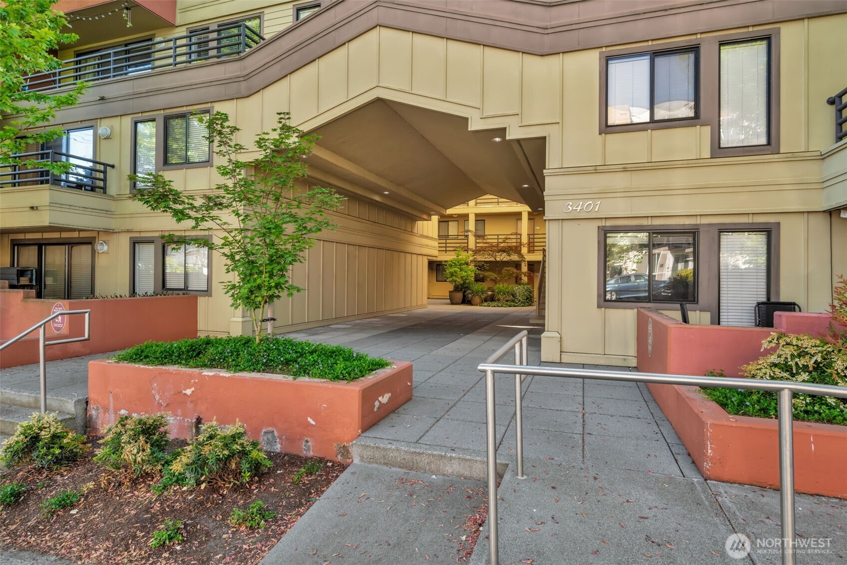3401 Wallingford Avenue N #210