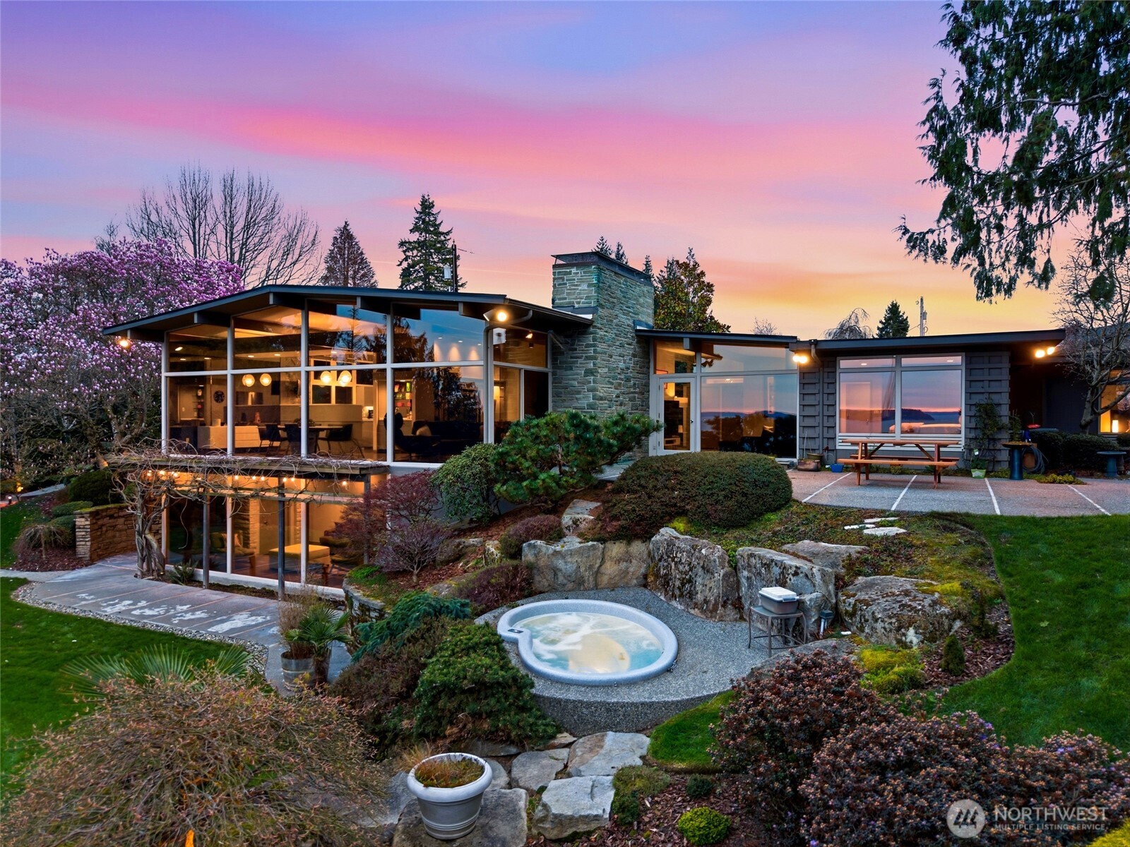 316 Heather Road