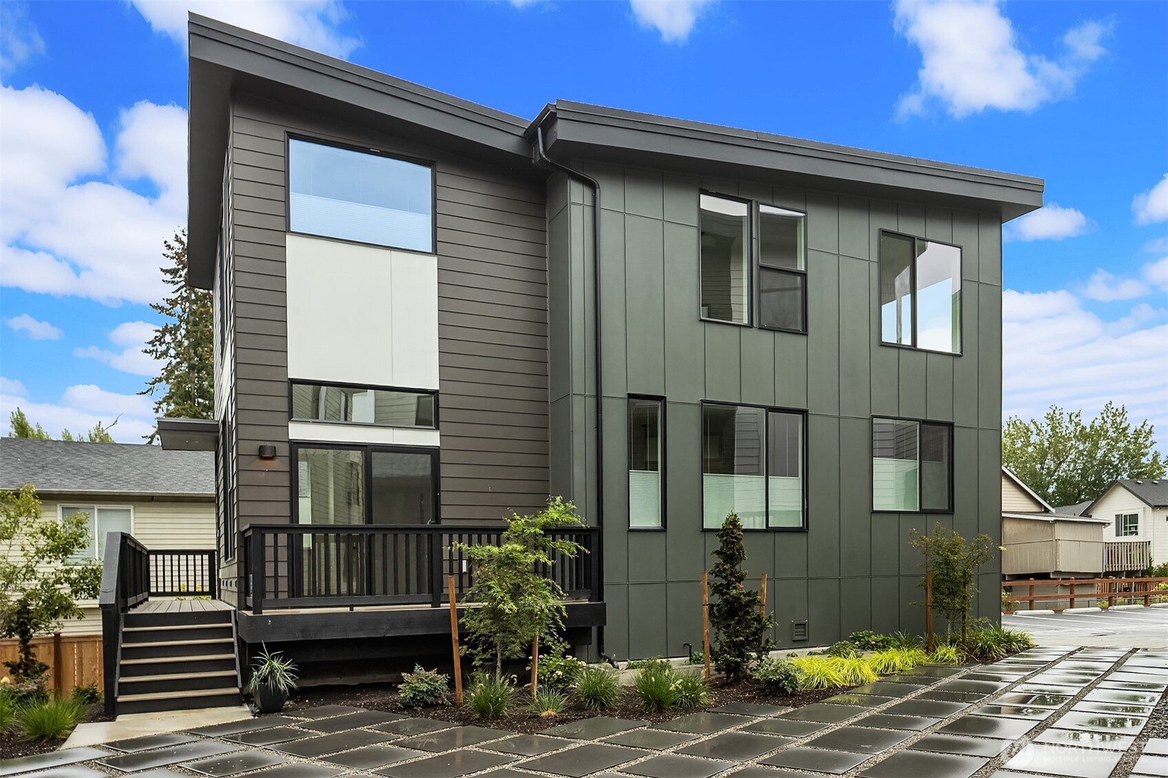 3007 S Dakota St