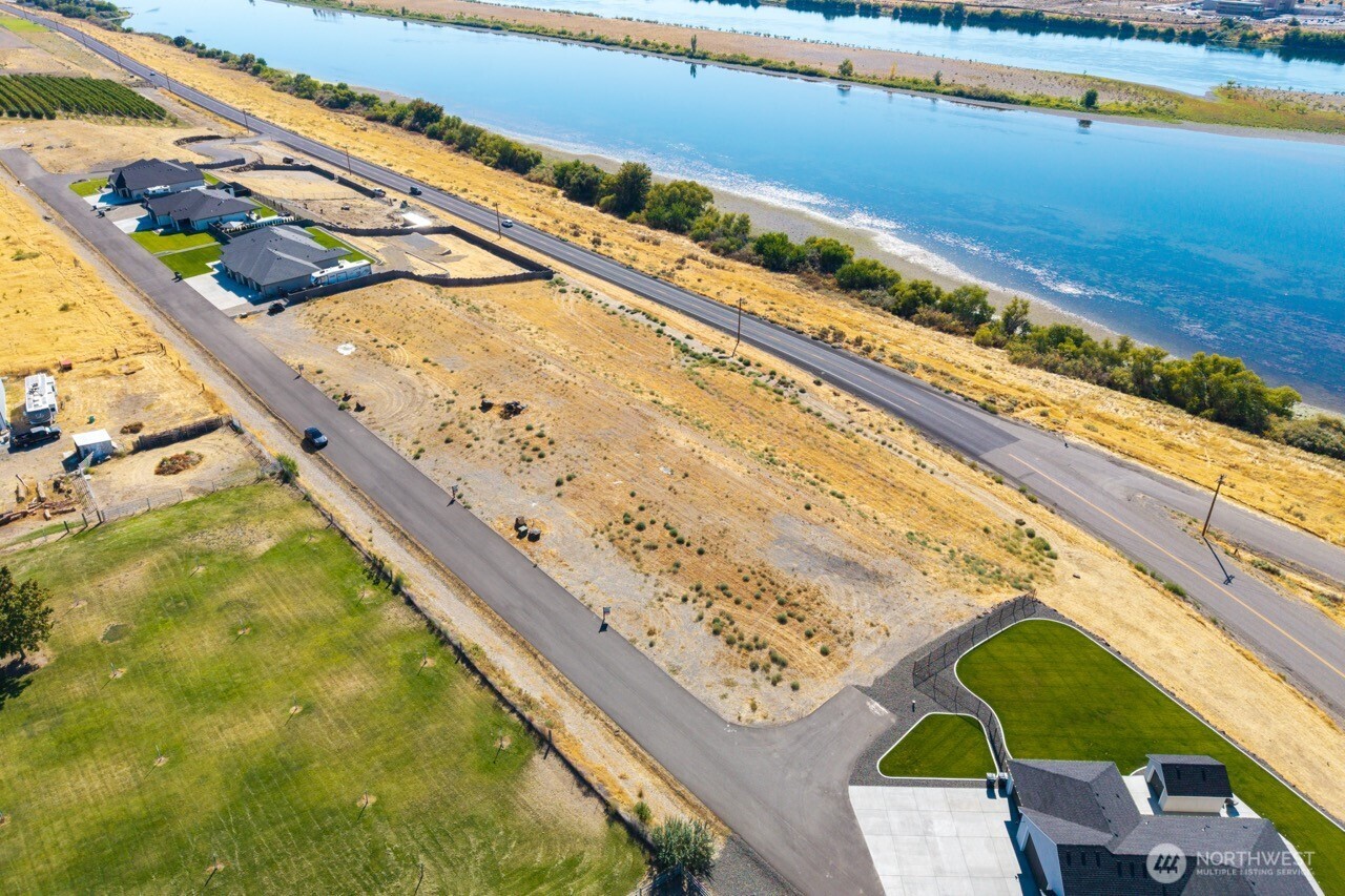 197 Columbia Bluff Lane #Lot 2
