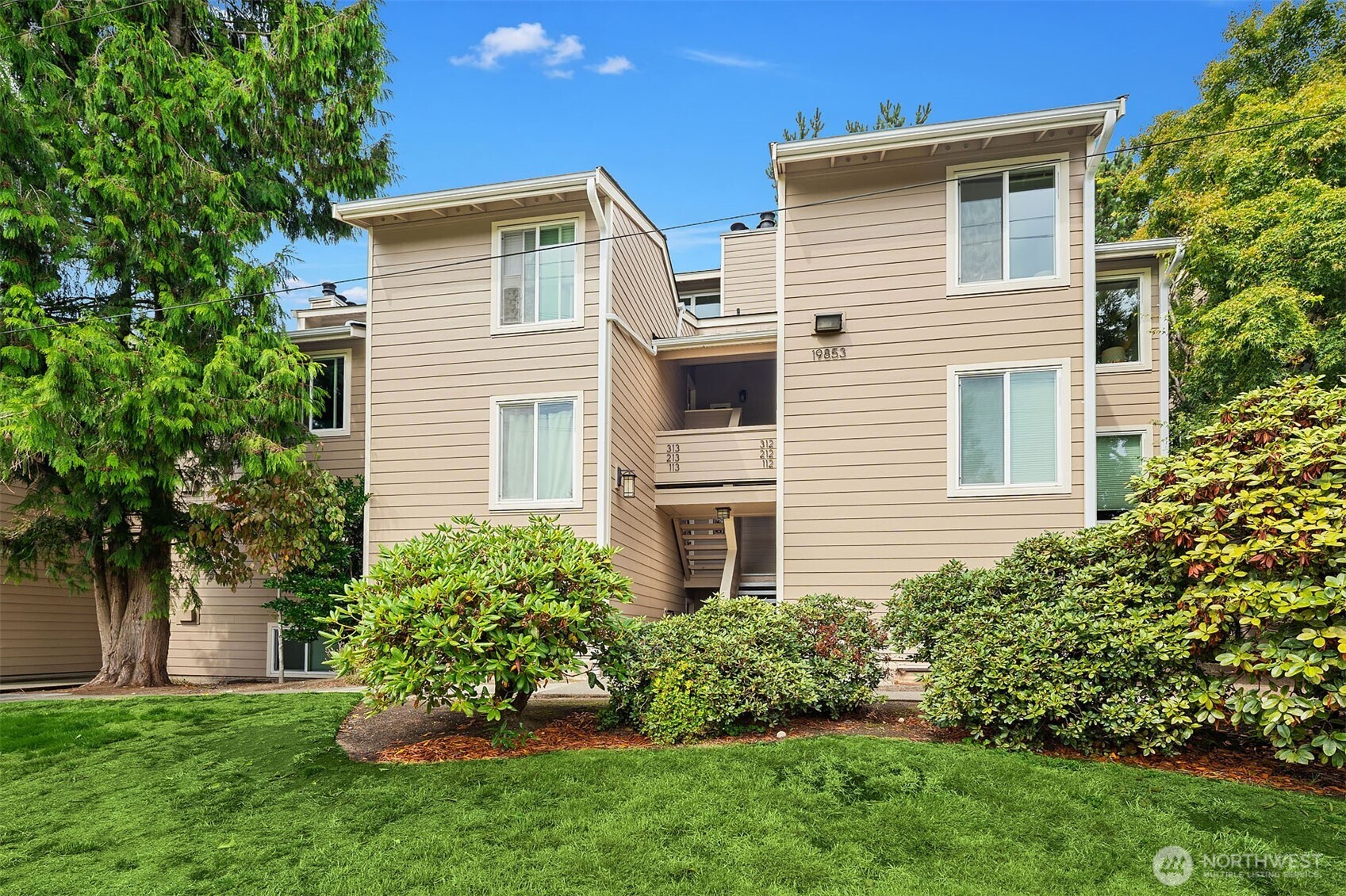 19853 25th Avenue NE #312