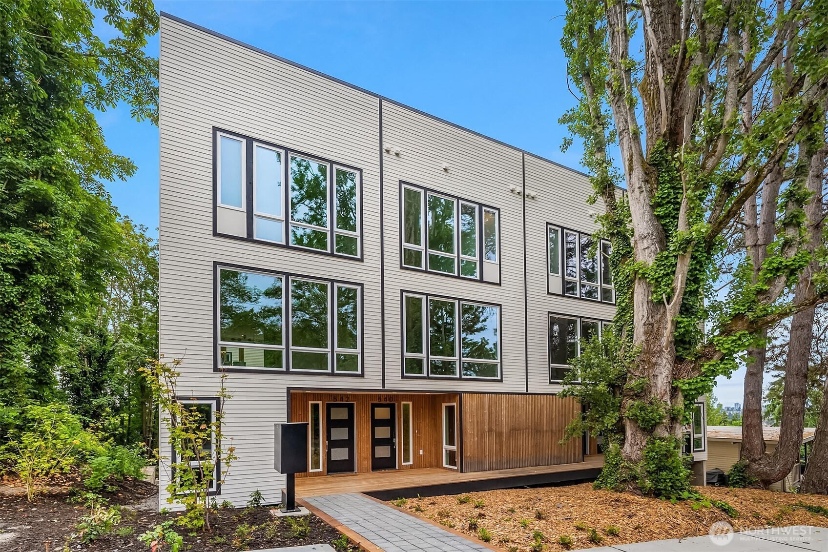 540 W Barrett Street