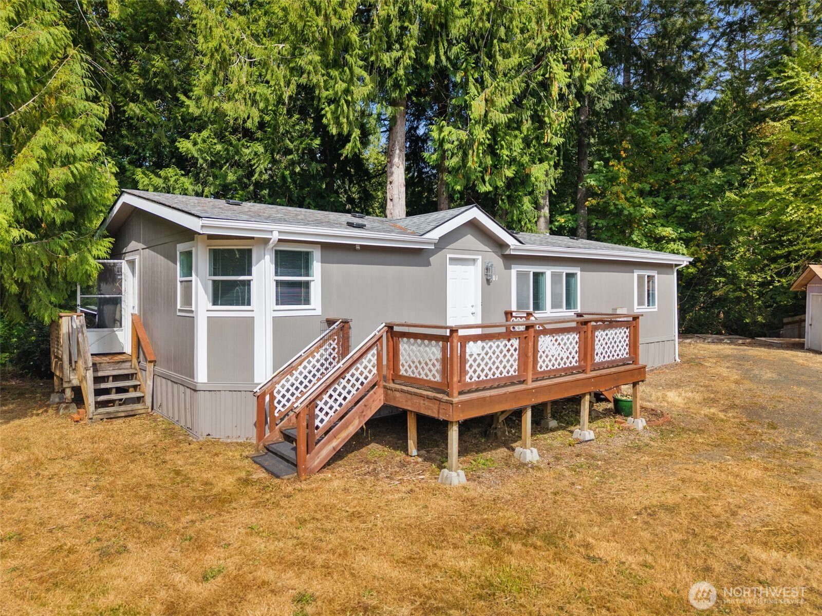 101 E Pirates Place
