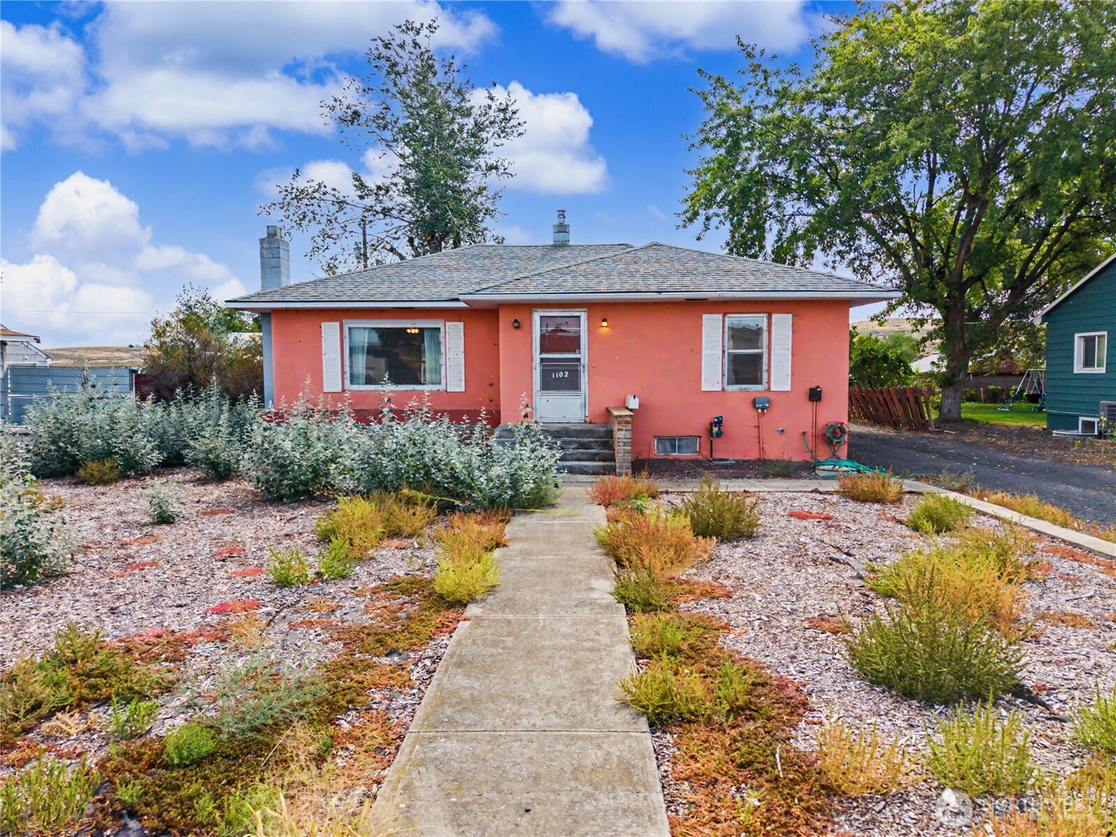 1102 Dobson Road E