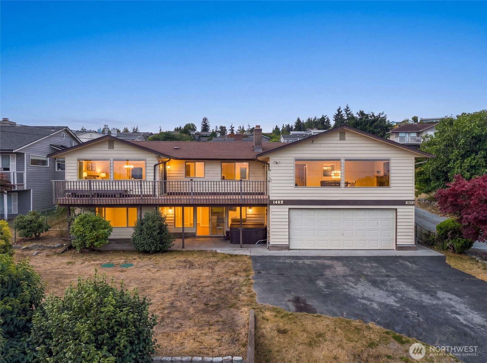 1462 SE Camano Drive
