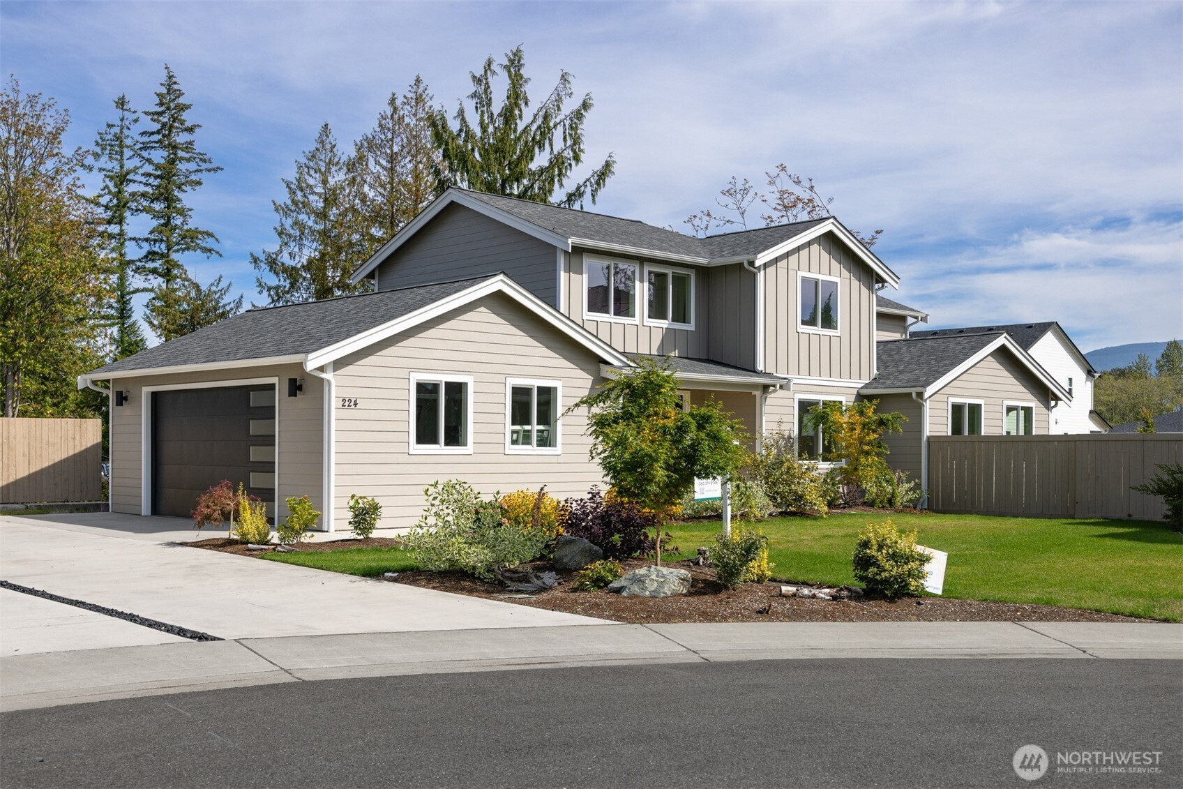 224 N 54th Place