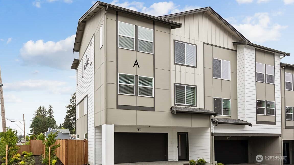 15215 35th Ave W #D3