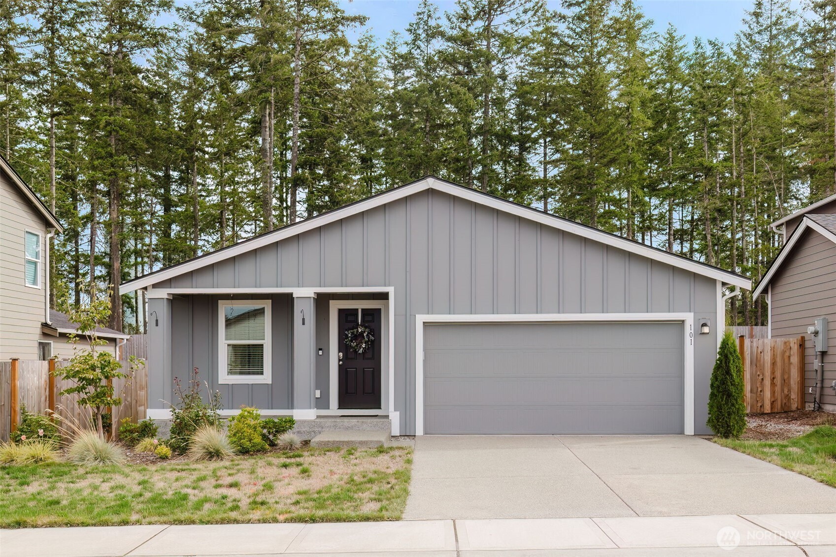 101 NE Olympic Ridge
