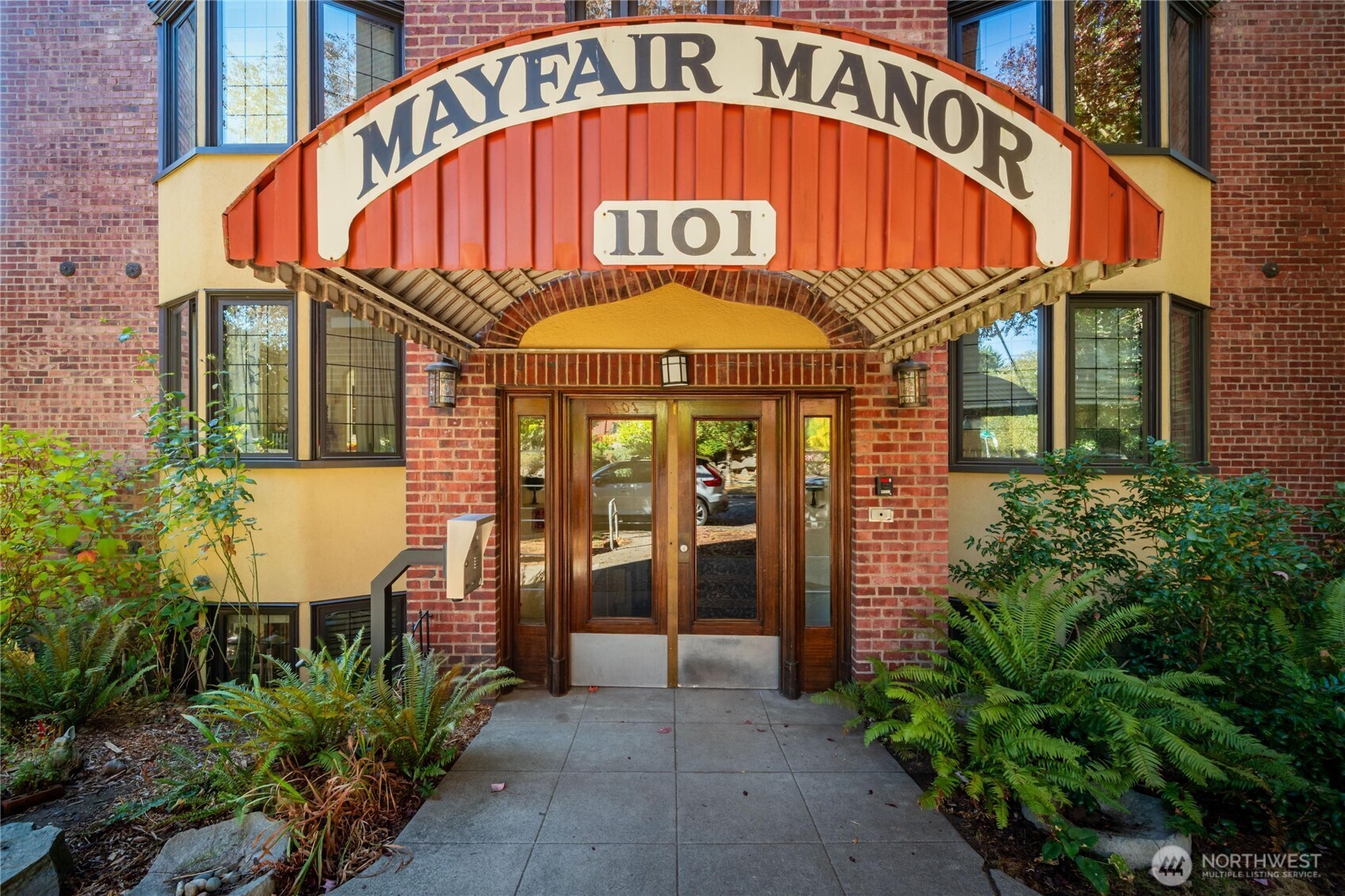 1101 17th Avenue #404