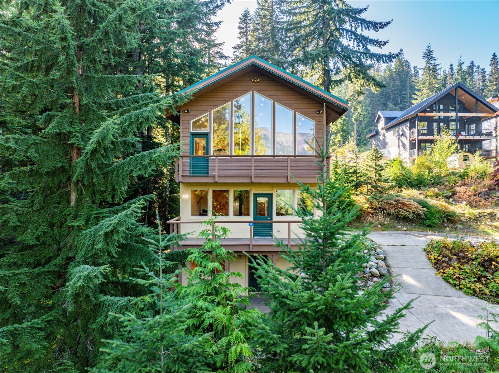 921 Snoqualmie Drive — home for sale