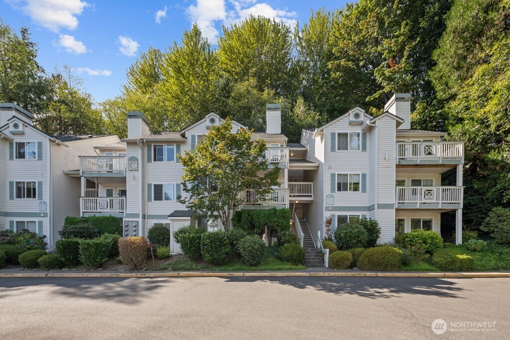 9910 NE 137th Street #C111