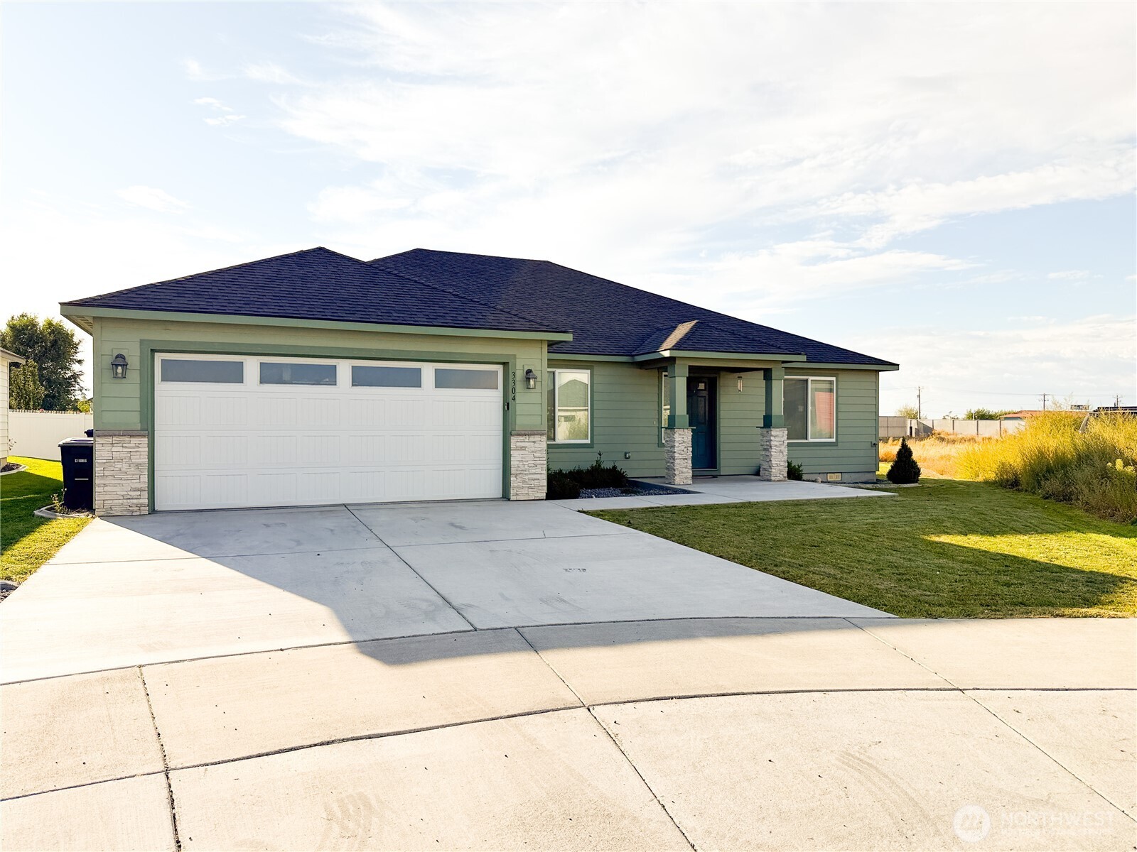 3304 W Crabapple Court