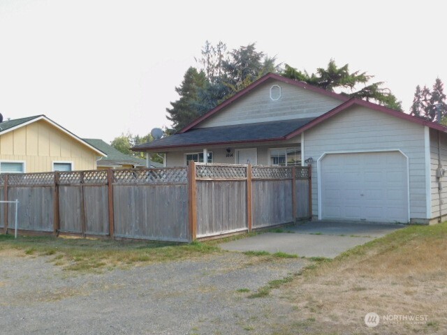 1014 W Spruce Street