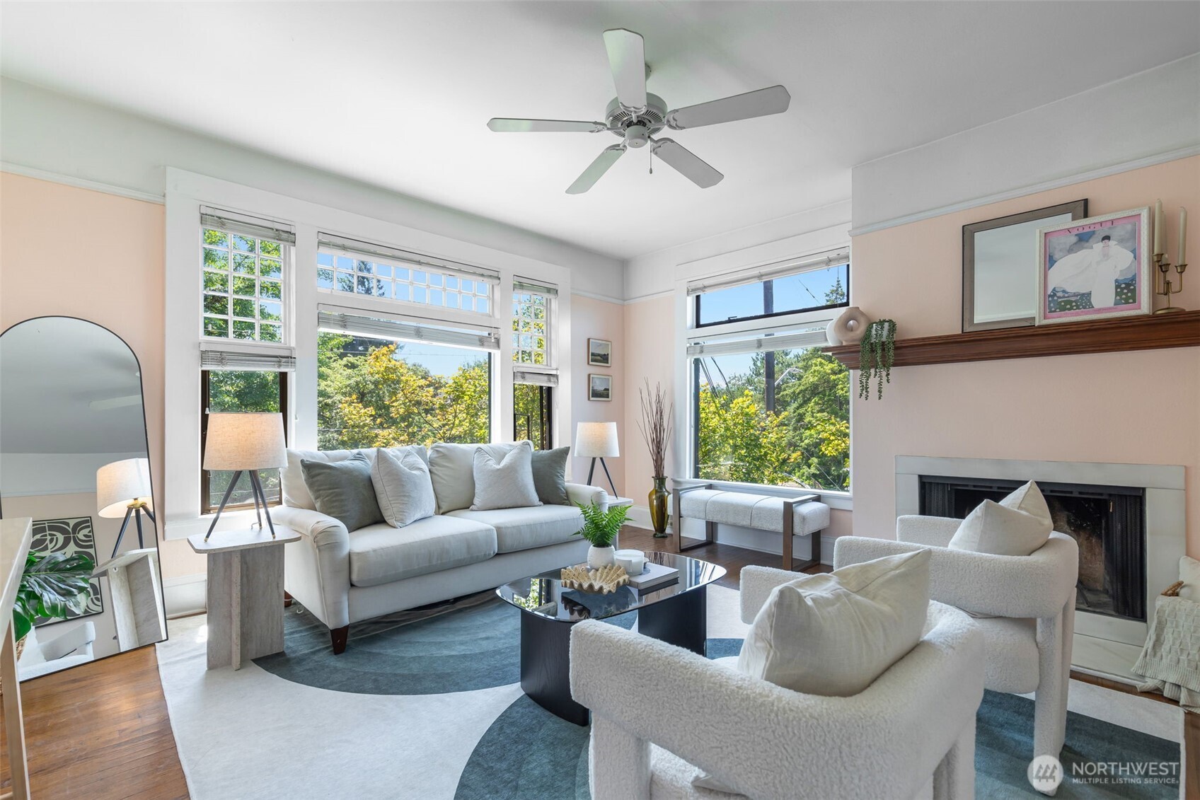 904 E Miller Street #4