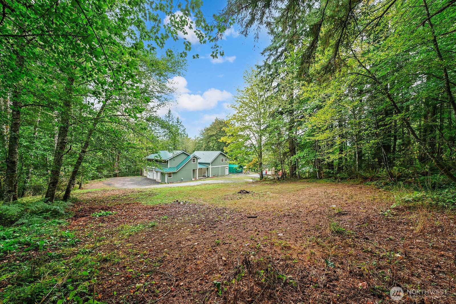 517 NW Old Orchard Way