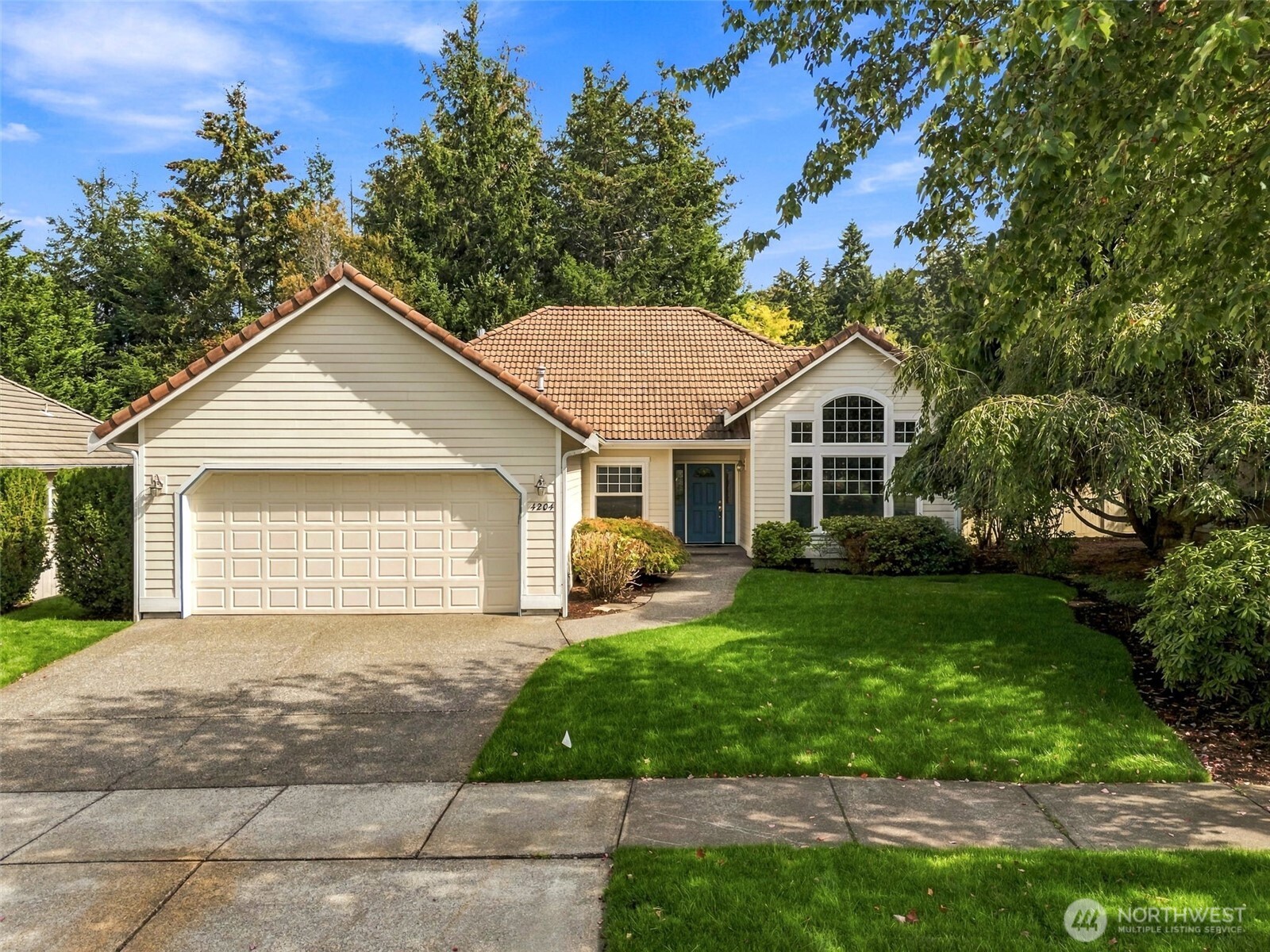 4204 Campus Green Drive NE