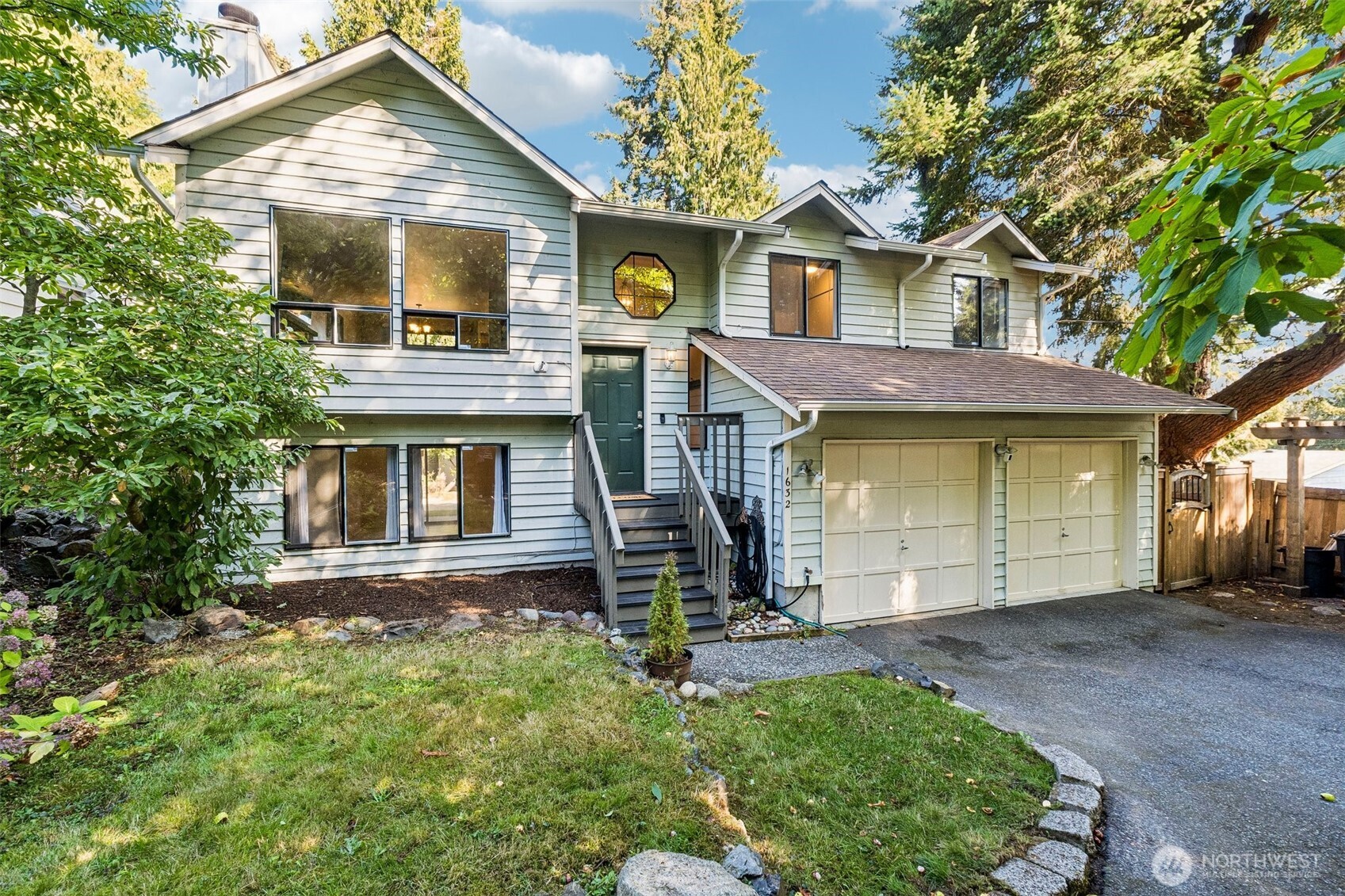 1632 NE Perkins Way — home for sale