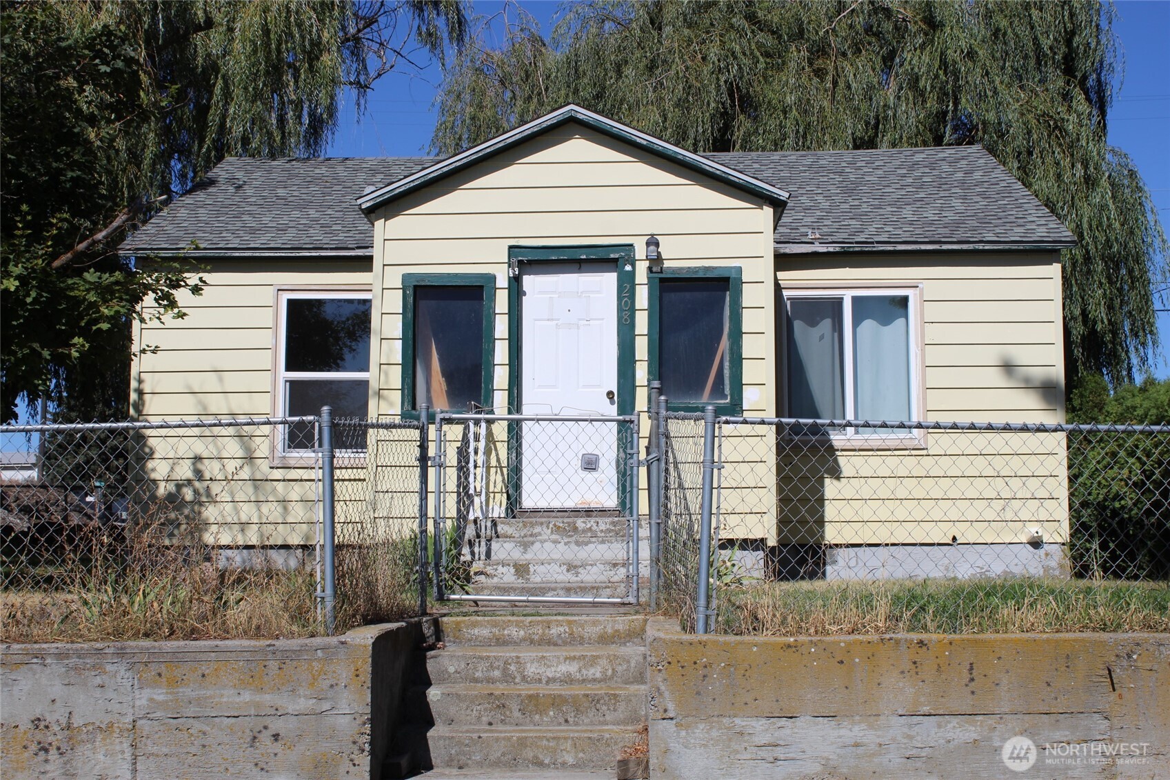 208 Sinclair