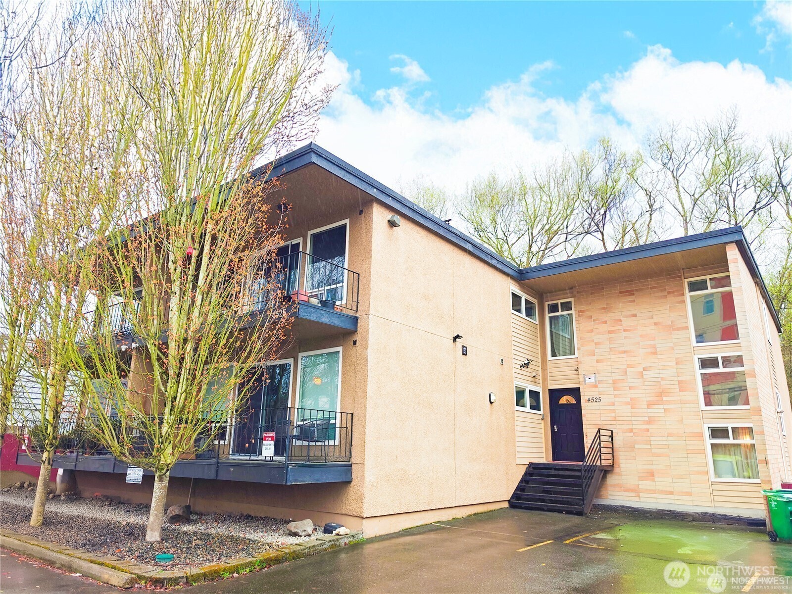 4525 S Henderson Street #103
