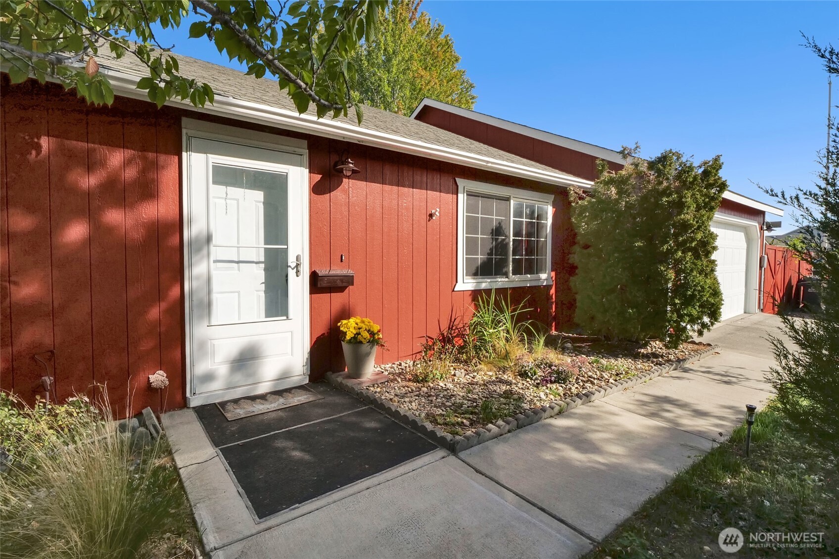 1720 Pirate Lane E — home for sale