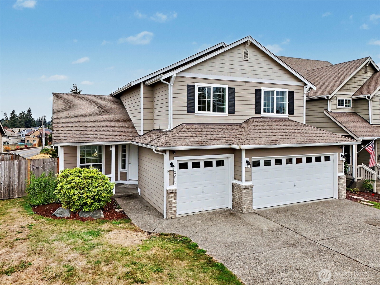 2213 189th Street E